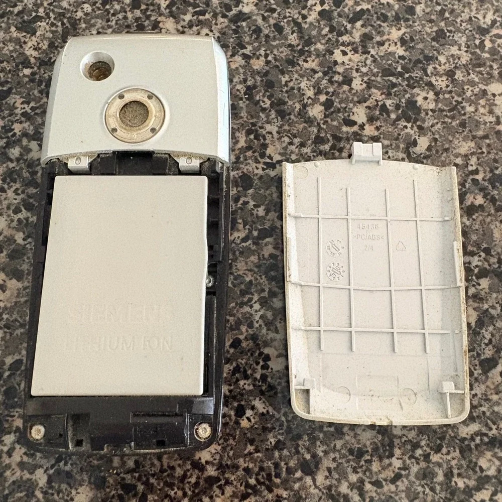 Vintage Siemens S65 Mobile Phone Silver Black Candybar Cell Phone for Parts